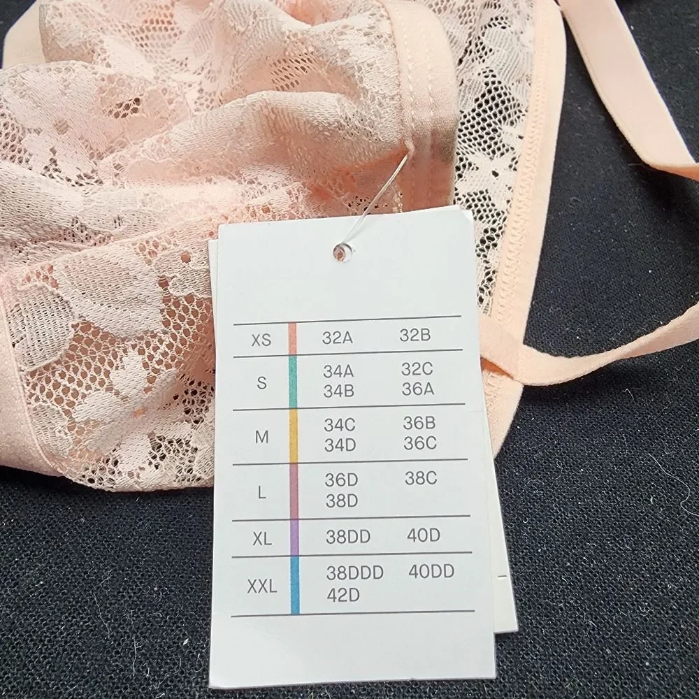 NWT Auden Lightly Lined Scoop Neck Bralette